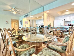 Dining - 440 West Condos 905-S View of Gulf of Mexico From Every Room (Clearwater Beach)