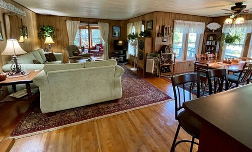 Beautiful Cottage on Manitowish River - Boulder Junction