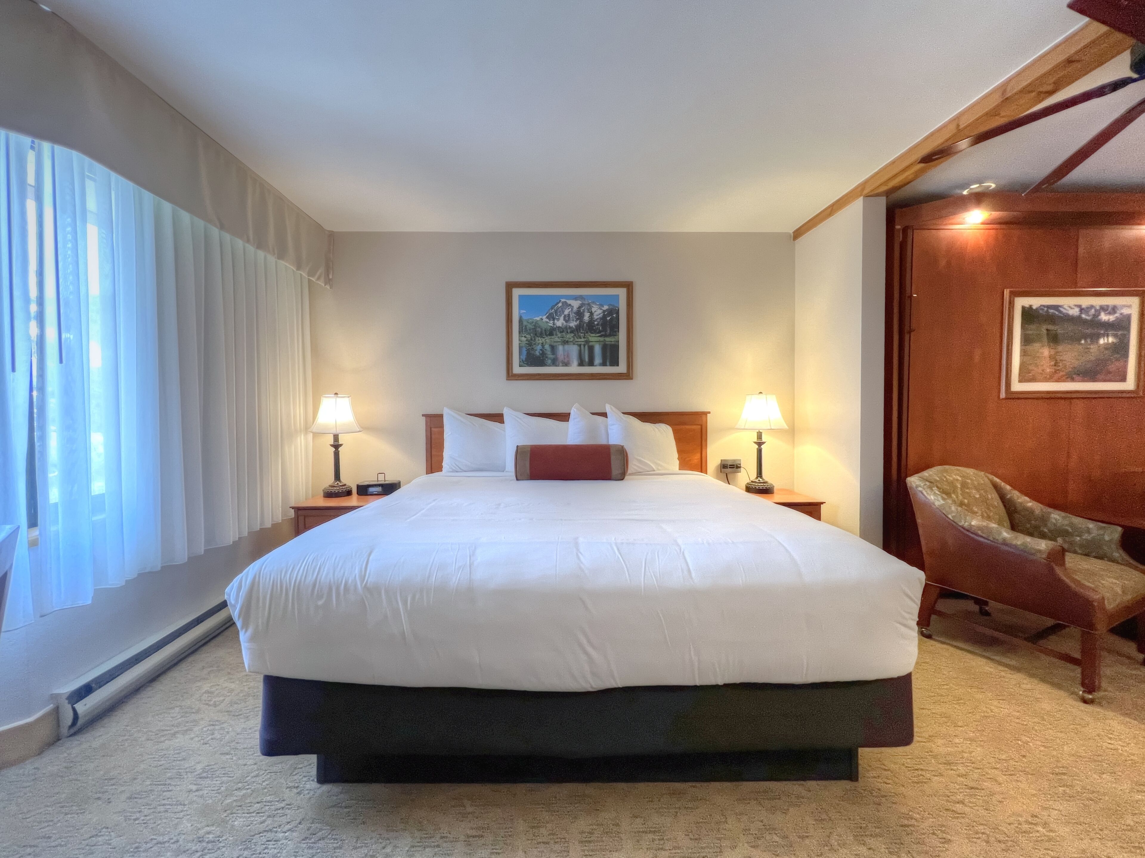 Hotel Room in the Base Area, Indoor/Outdoor Pool & Hot Tub!