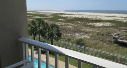 Inn at Dauphin Island 307 Efficient 1BR with Wonderful Views!!!