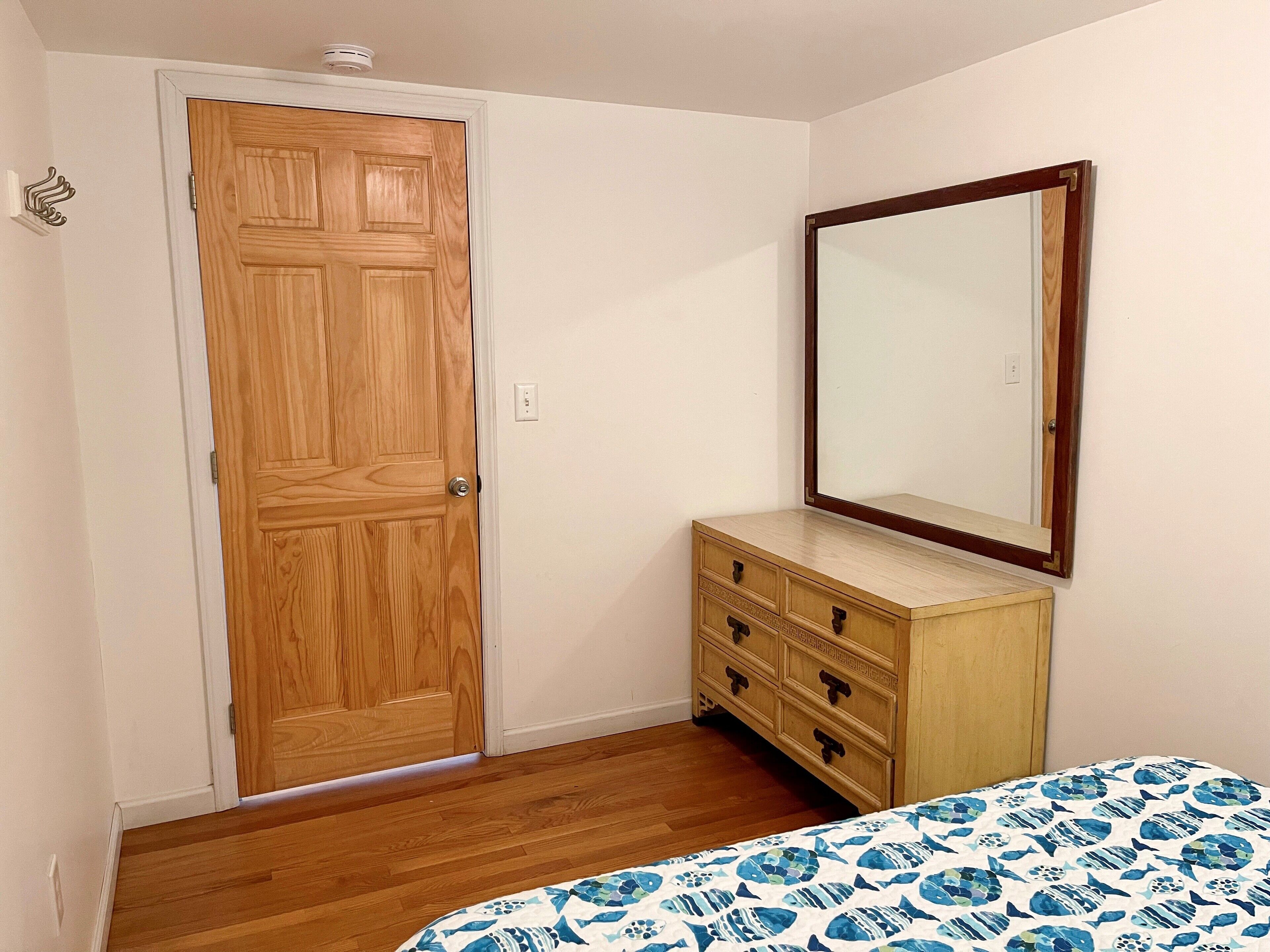 Harbor II: Pet friendly, views of both the Lighthouse and Silver Lake.