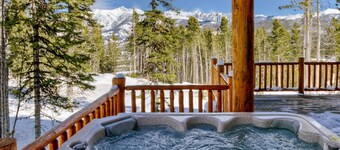 Ski-in, ski-out maison Moonlight Basin avec bain à remous et une terrasse spacieuse avec vue célÚbre Big Sky