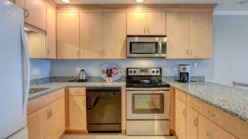 Fridge, microwave, oven, dishwasher