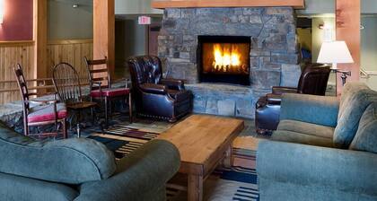 Cozy Ski-In/Ski-Out Condo