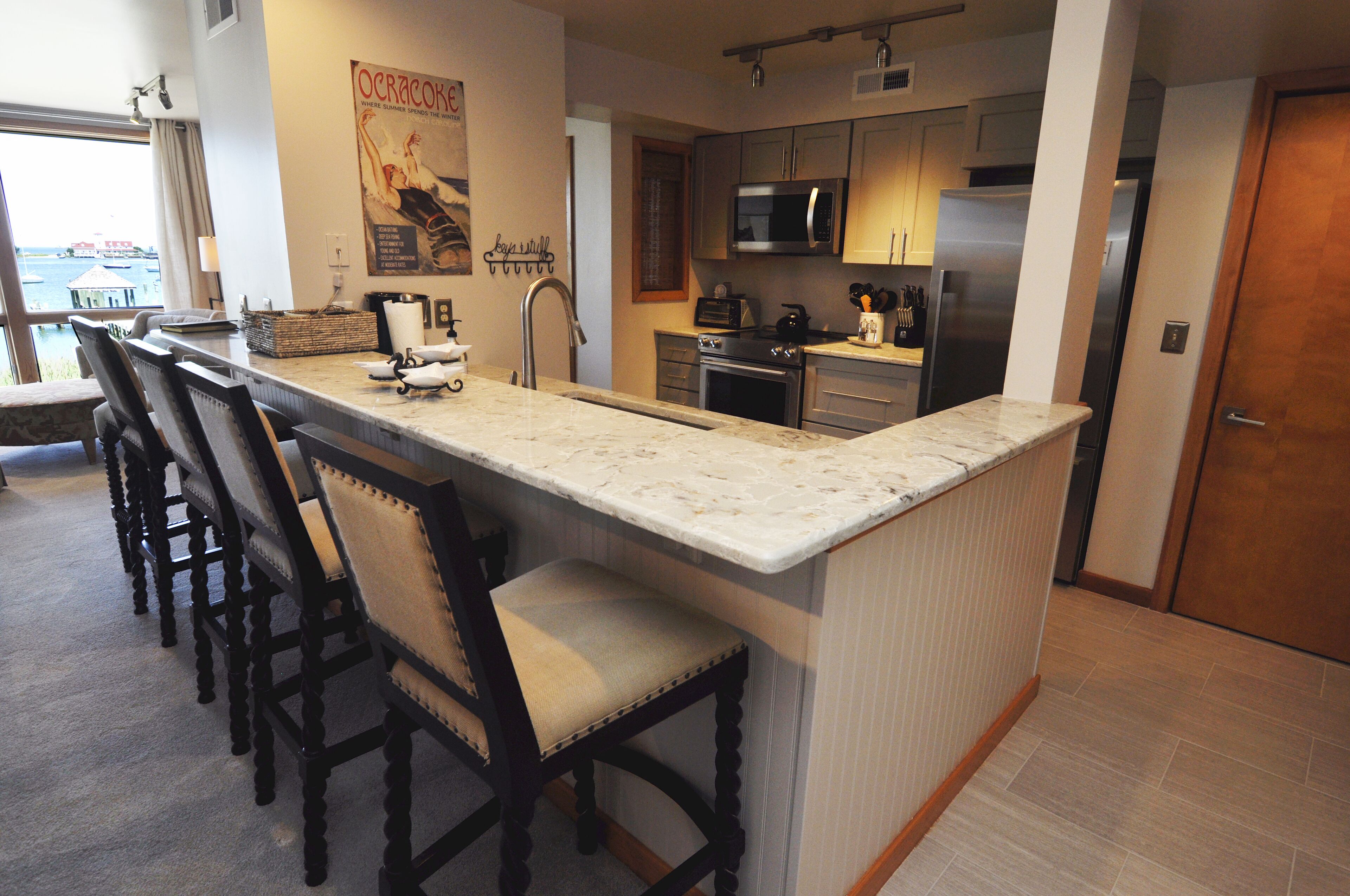 Selah By The Sea : Relax on the covered deck and enjoy the breezes