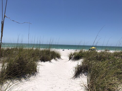  Beachfront Duplex (North unit) with unobstructed & secluded ocean views!