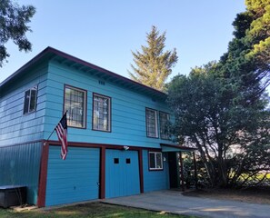 Exterior - Footsteps to Pebble Beach & Short Drive to Redwoods (Crescent City)