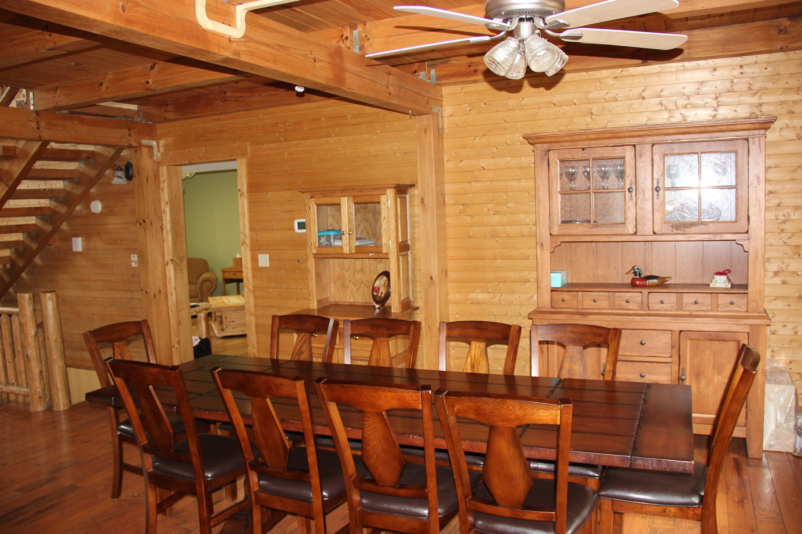 The Legacy Luxury Cabin- Lake Milton Sleeps 22, Hot Tub- 499 a night if 4 booked