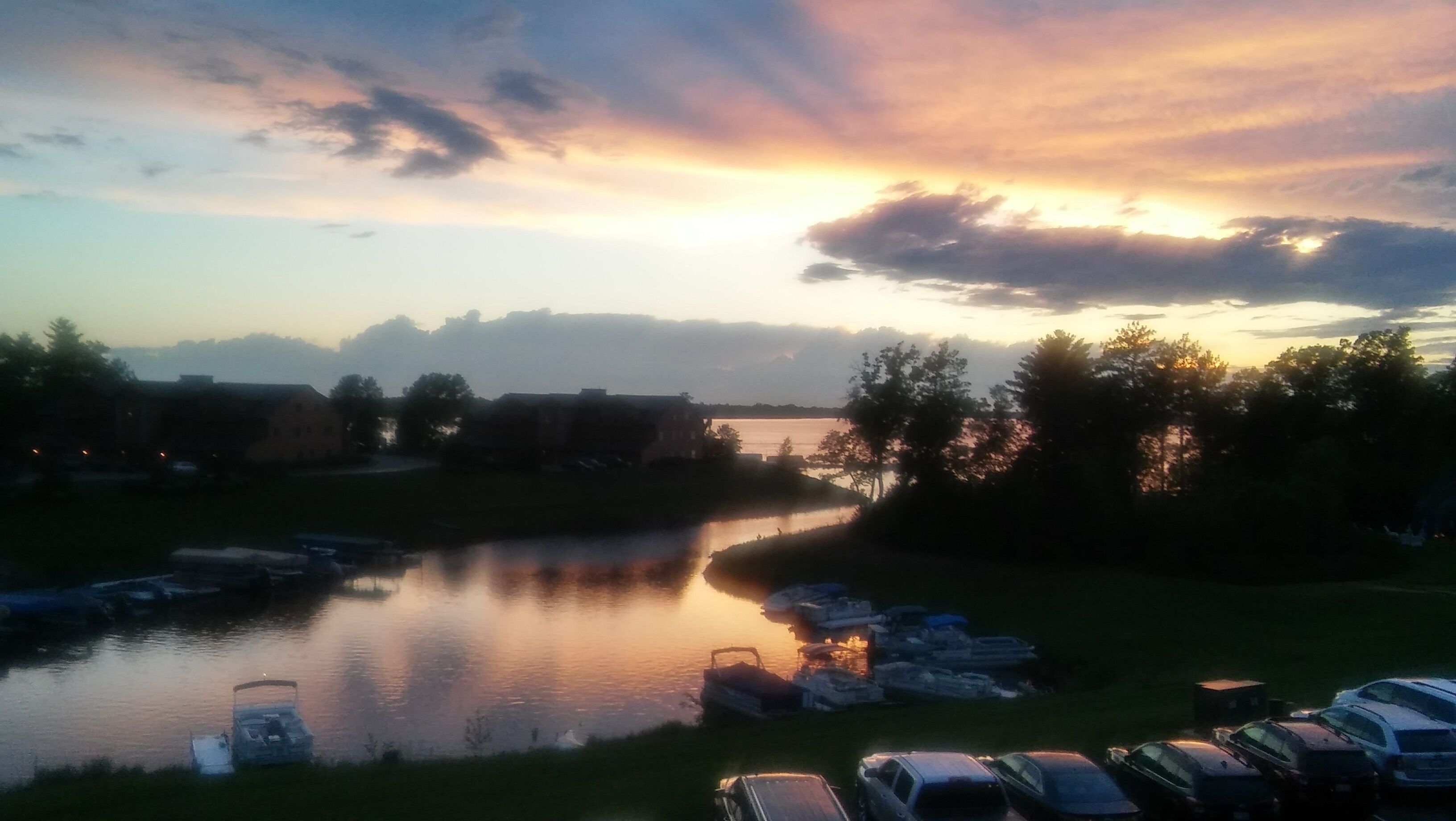  Enjoy lower Rates Your Time At  Northern Bay Sunset Condominiums Magnolia Loft.