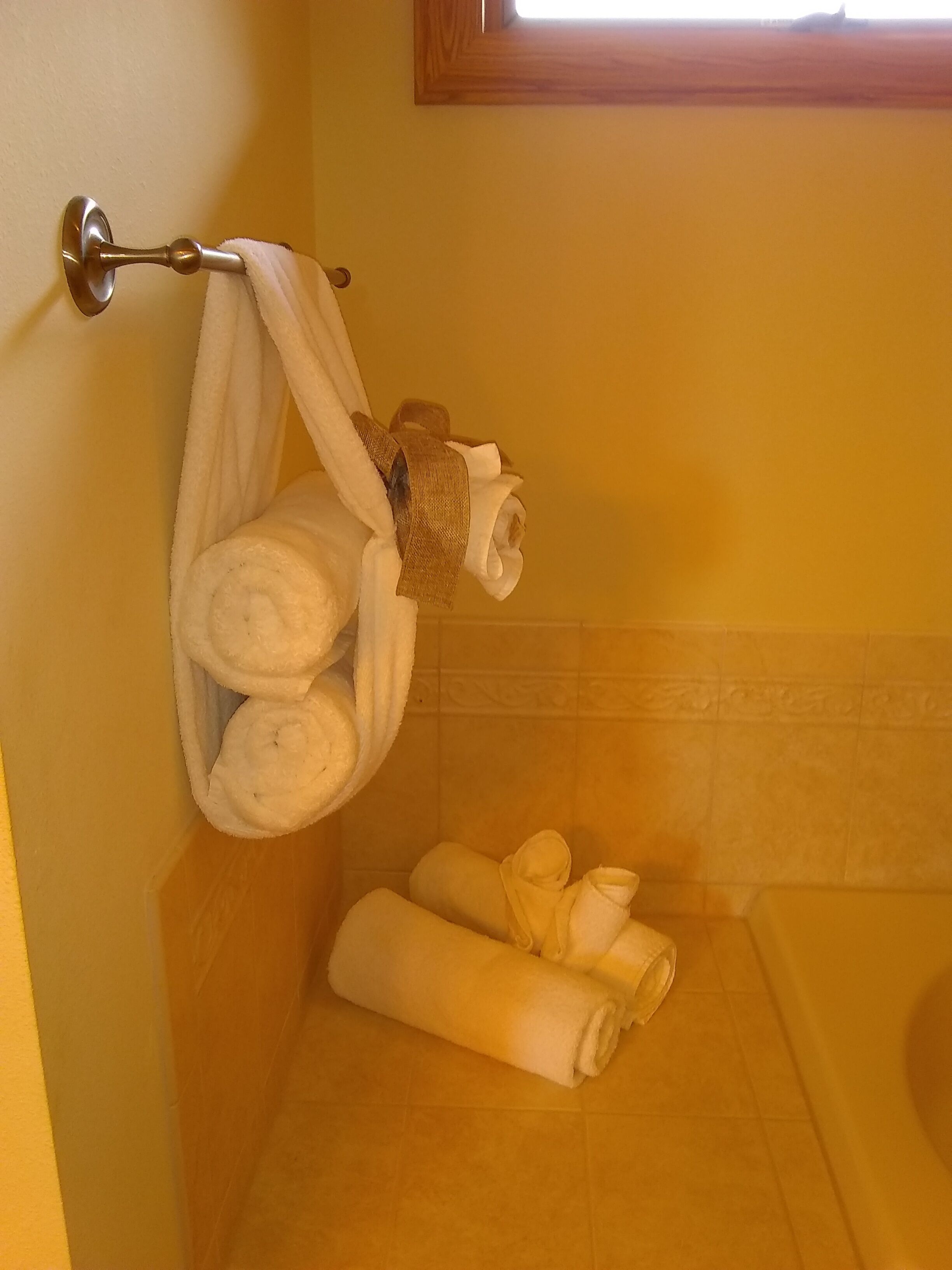  Enjoy lower Rates Your Time At  Northern Bay Sunset Condominiums Magnolia Loft.