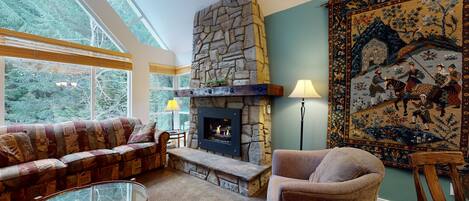 Télévision, cheminée