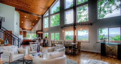 Una Secuencia Susurrante-Simplemente Lujosa, Espectacular, Exclusiva y Caliente TUB-Cerca de Hendersonville