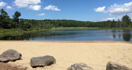 Cozy Townhouse Near Hunter Mountain