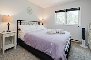 2 habitaciones, escritorio, tabla de planchar con plancha y wifi gratis