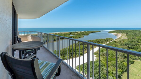 Property grounds - South Seas Tower 3 1612- Stunning Beachfront Condo just Renovated (Marco Island)