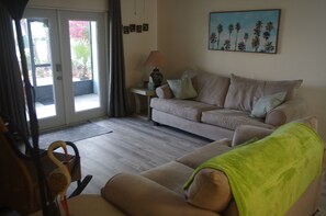 Smart TV, books