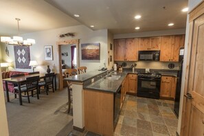 Fridge, microwave, oven, stovetop - Spacious Corner Unit with Valley Views (Whitefish)