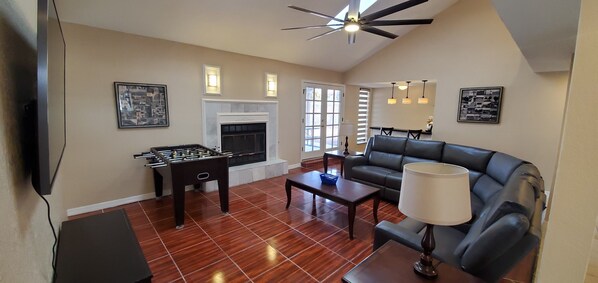Smart TV, fireplace, DVD player, table football