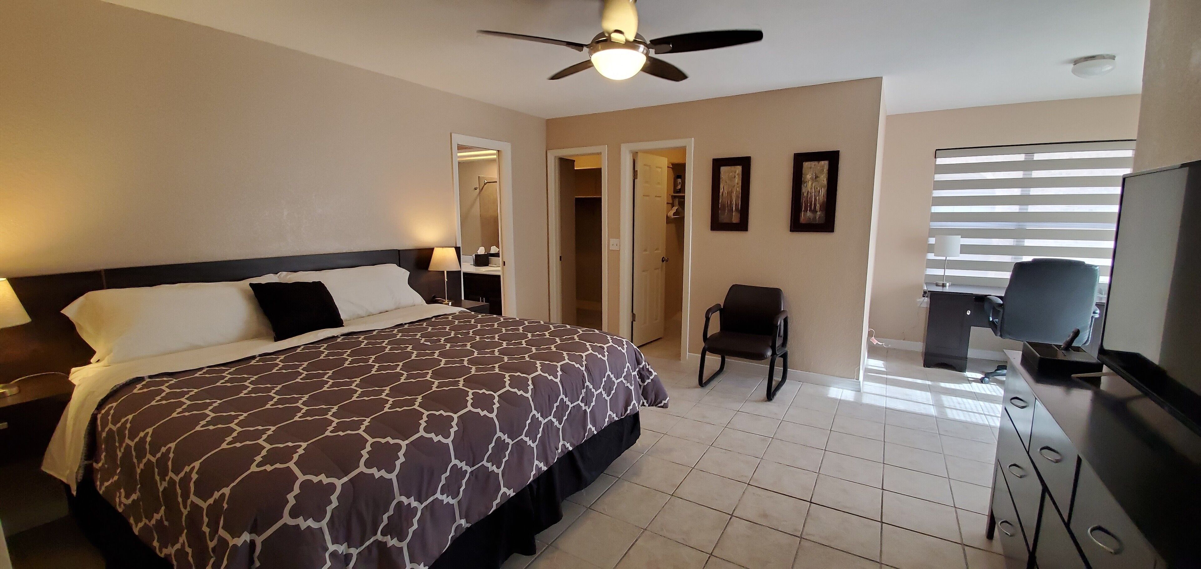 Relaxing El Paso Retreat- Ideal for Business Travelers-Close to Airport Ft Bliss
