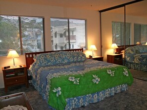 2 Schlafzimmer, Bügeleisen/Bügelbrett, Reisekinderbett, Bettwäsche