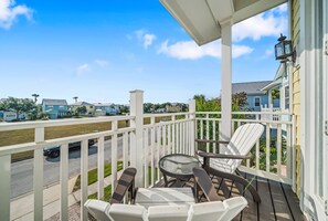 Property grounds - Patriot's Delight: Private Pool, Water Park, Themed Bedroom, Near Disney (Kissimmee)