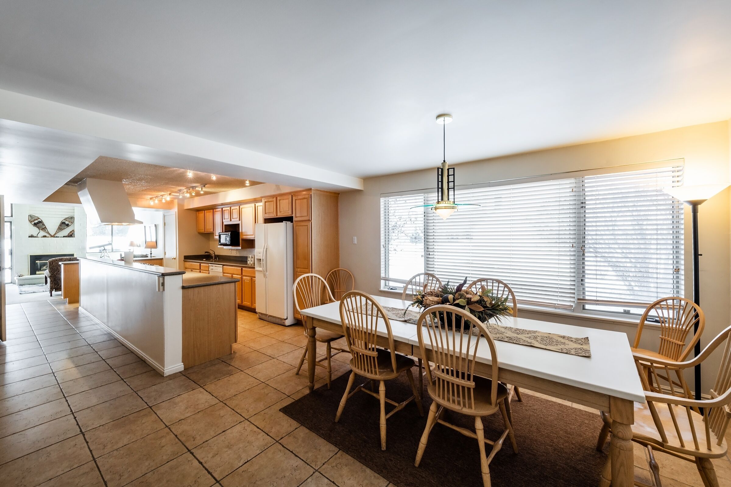 Comfortable Park City rental close to Park City Resort-community pool & hot tub.