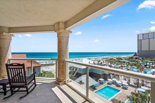 Property grounds - ๐ Wave Hello to Paradise โ 4BR Beachfront w/ Double Balconies & Resort Perks (Pensacola Beach)