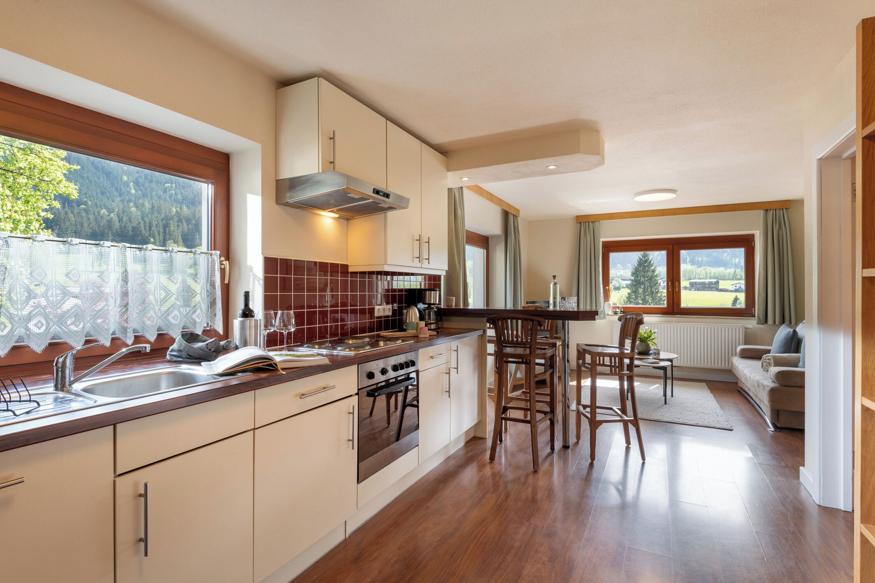 Fridge, oven, coffee/tea maker, toaster