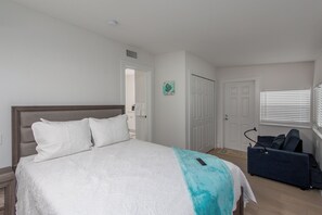 2 bedrooms, iron/ironing board, WiFi