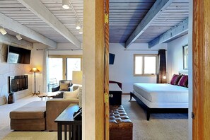 TV, fireplace, DVD player, ping pong - 🌲Timberline B1B Deluxe 1-Bedroom ~Hot Tub~Pool~WiFi~Ski-in/out~Local Shuttle🌲 (Snowmass Village)