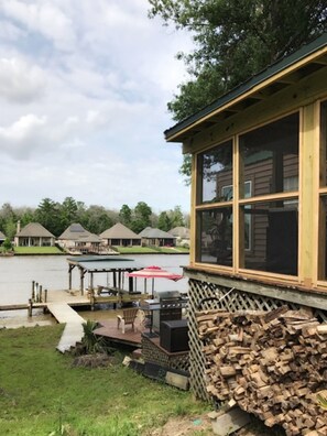 Property grounds - Cozy Camp With Sun Decks! Near New Orleans and Baton Rouge.! (Maurepas)