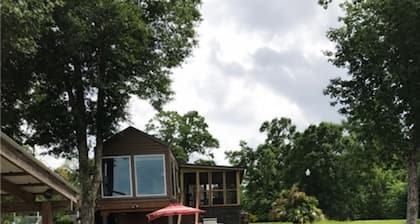 Cozy Camp With Sun Decks! Near New Orleans and Baton Rouge.!