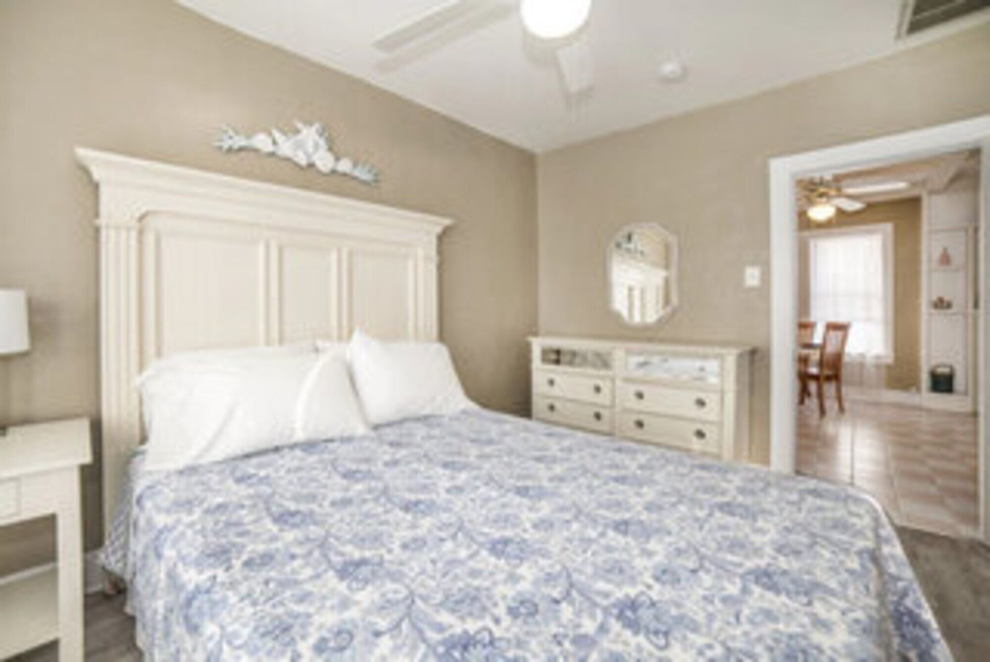 2 間睡房、熨斗/熨衫板、Wi-Fi、床單