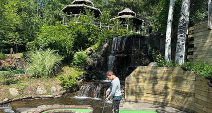 S31 Awesome View Of Mount Washington! Family getaway in Bretton Woods and Dog Friendly!