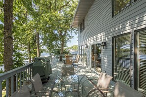 Outdoor dining - Teak Village 3- Multi-level Deck to Enjoy the Outdoors and View of the Lake! (Lake Ozark)