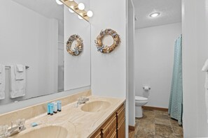 Combined shower/tub, towels, soap, shampoo - Teak Village 3- Multi-level Deck to Enjoy the Outdoors and View of the Lake! (Lake Ozark)