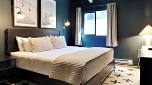 2 bedrooms, iron/ironing board, travel cot, Internet