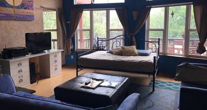 Private Yosemite Scenic by Way-Bass Lake View 5 acre-Up to10-Occupants