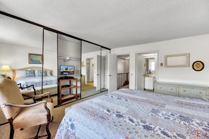 2 bedrooms, iron/ironing board, travel cot, WiFi