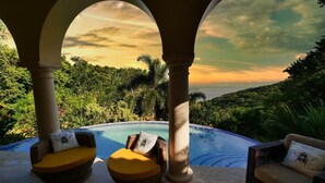 Unclassified image, 4 of 38, button - Spectacular Hilltop Rental for 2 w/ Private Beach, Mountain & Sea Views. (Roatan)