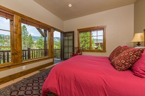 5 slaapkamers, een strijkplank/strijkijzer, gratis wifi, beddengoed