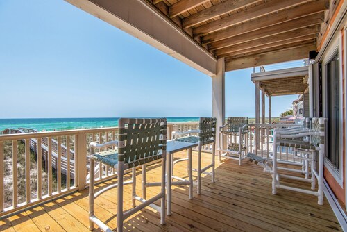 "Sea Side Villa"  Upscale Gulf Front Home! Stunning views of the beach!