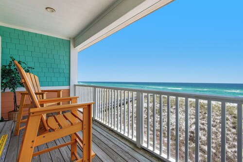"Sea Side Villa"  Upscale Beach Front Home! Stunning Views of the Gulf!
