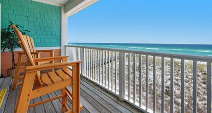 "Sea Side Villa" Upscale Beach Front Home! Stunning Views of the Gulf!