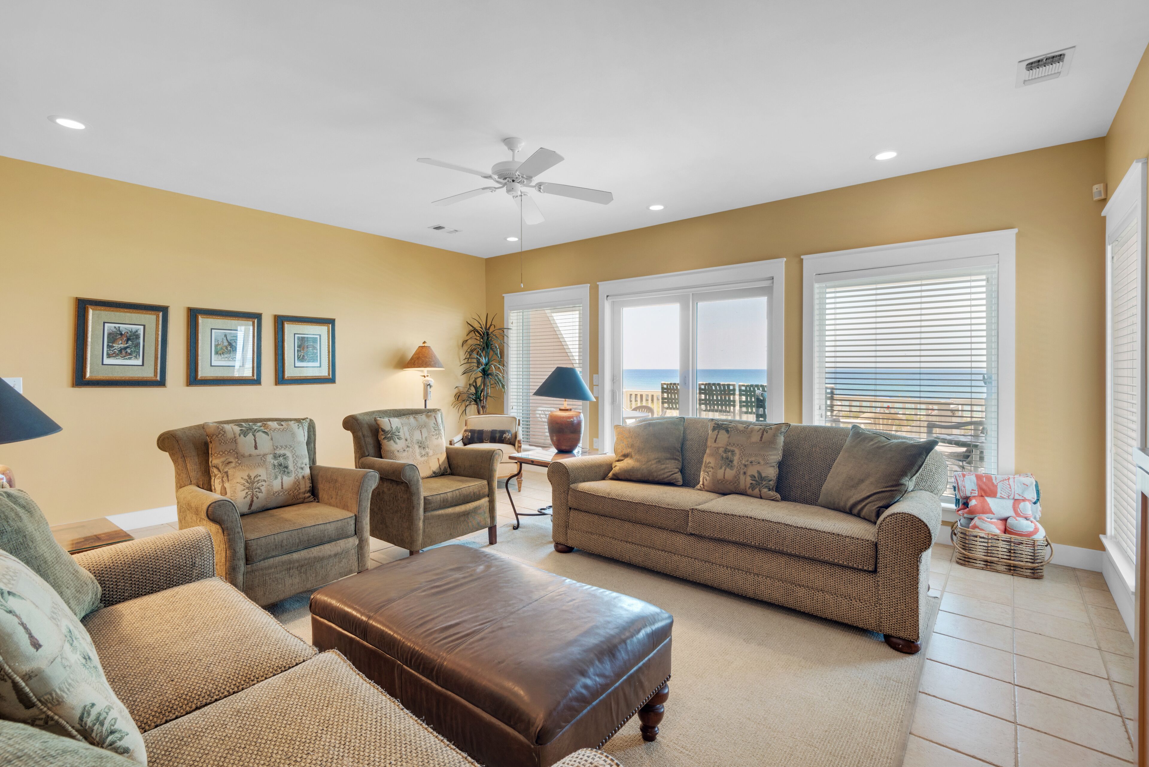 "Sea Side Villa"  Upscale Gulf Front beach home! Stunning views of the beach!