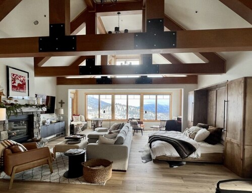 Penthouse Morning Eagle Studio-Top Floor - Hiihto / hiihto Out