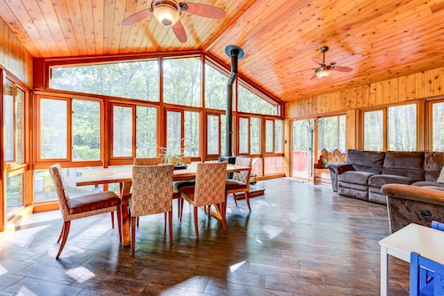 Pocono Chalet ~ Sauna ~ Hot Tub~ Game Room ~ Fireplaces