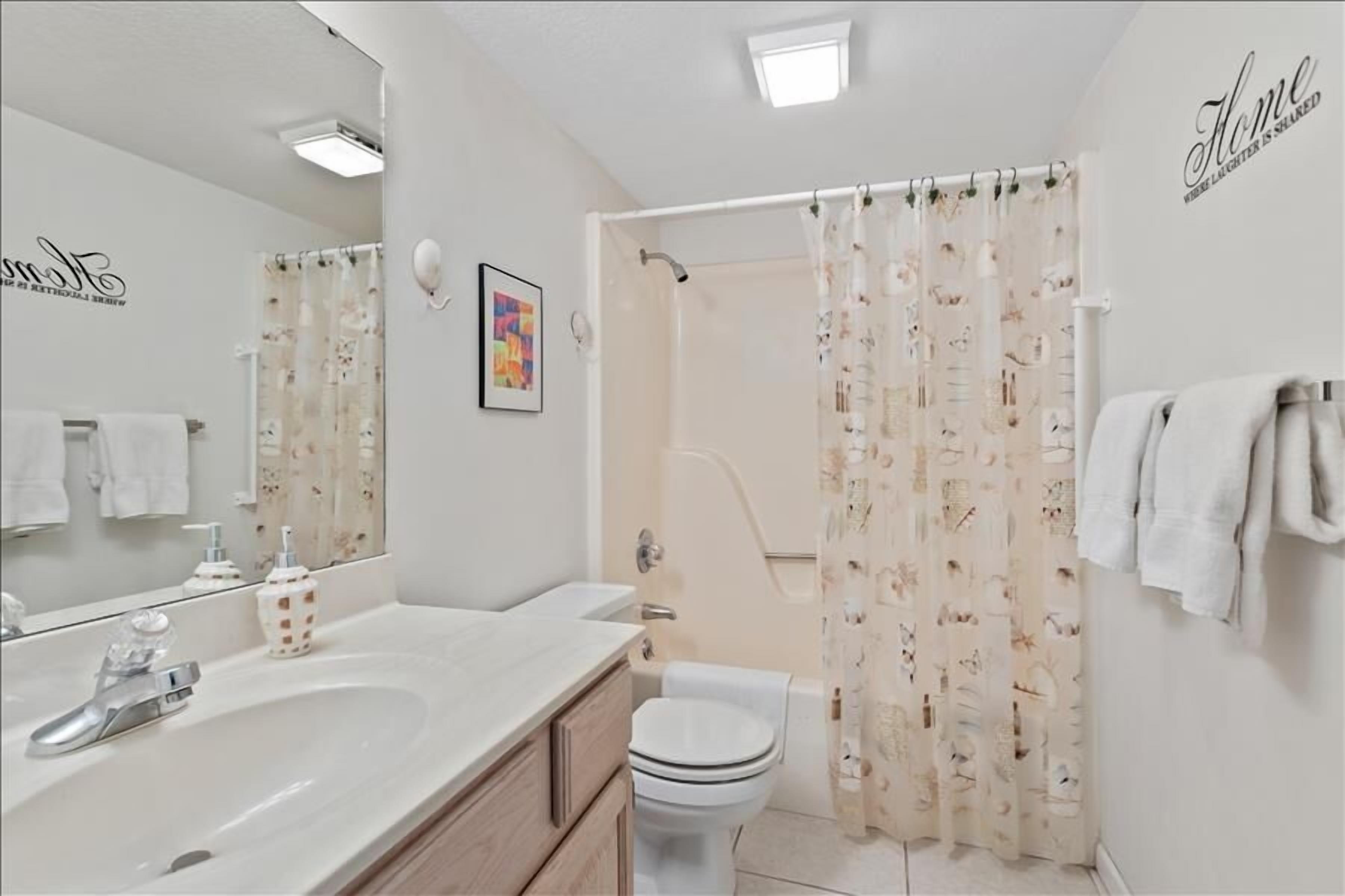 Lazy V-08 Updated 3 Bedroom 2.5 Bath Waterfront Condo!