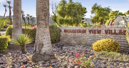 Cozy End Unit 3 Bedroom Condo at gated Mountain View Villas - Tennis - Pools- Sp