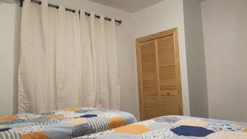 1 camera, una scrivania, ferro/asse da stiro, Wi-Fi gratuito